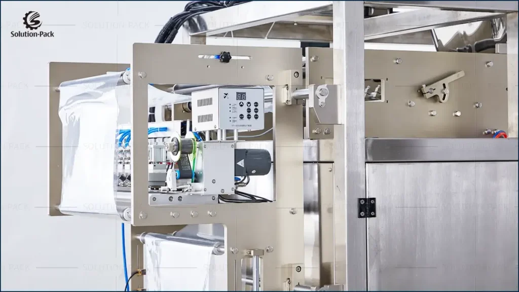 Multi-Tack Center-Seal Sachet High-Speed Packaging Machine Solution Featured Machine Picture-4 | Solution-Pack