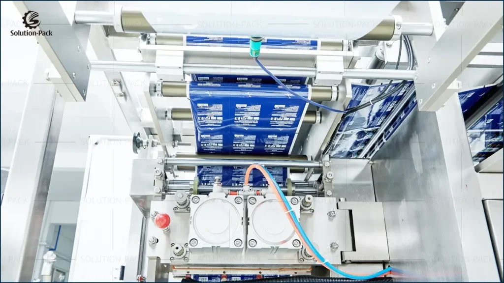 Model ML-Y4 Automatic High-Speed Multi-Track Liquid 4-Side Seal Sachet Packaging Machine Unit Featured Machine Picture-1 | Solution-Pack