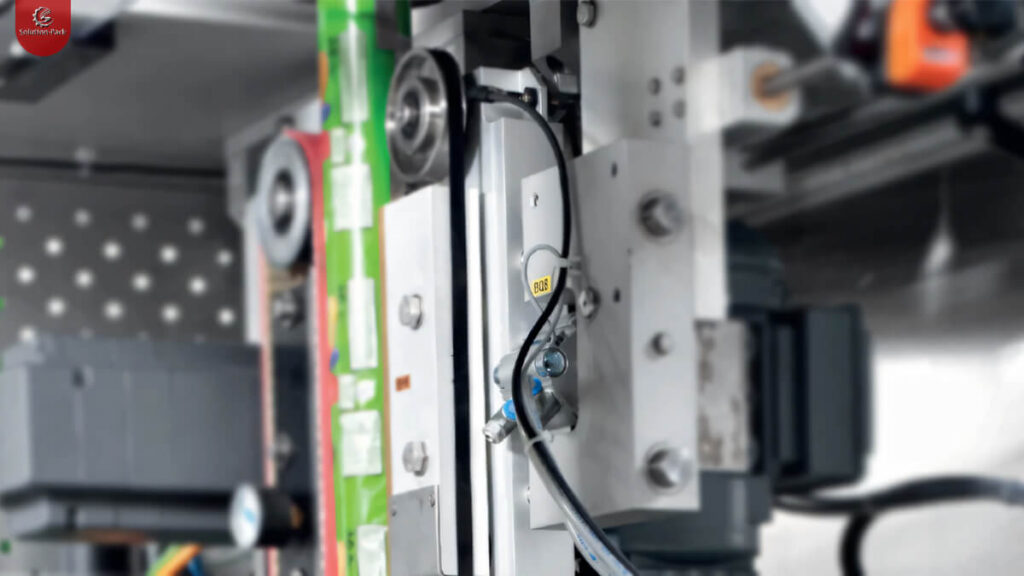 MODEL VSP520C VERTICAL PACKAGING MACHINE UNIT 4 VSP520C | Vertical Form-Fill-Seal Packaging Machine | Featured Machine Picture